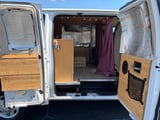 2011 Ford E-350 - Preview 11