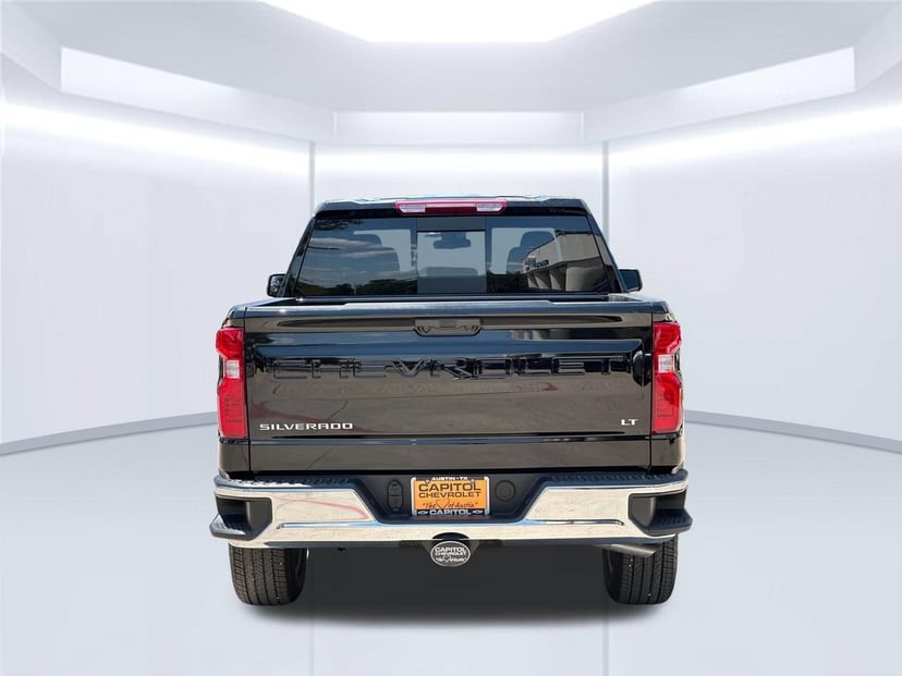 2026 Chevrolet Silverado 1500 - Image 3