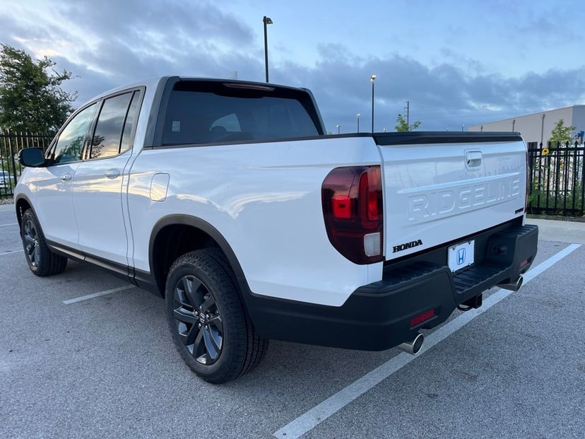 2026 Honda Ridgeline - Image 2
