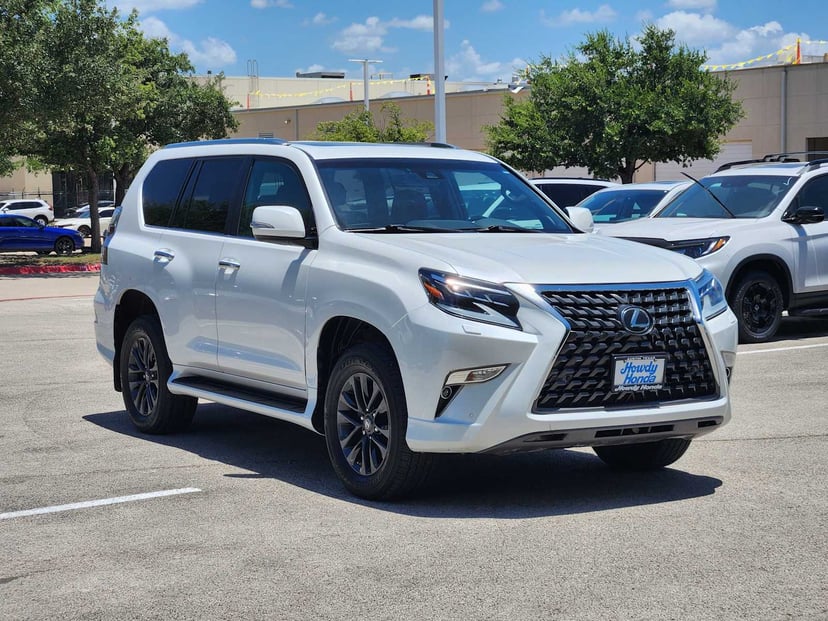 2021 Lexus GX - Image 3