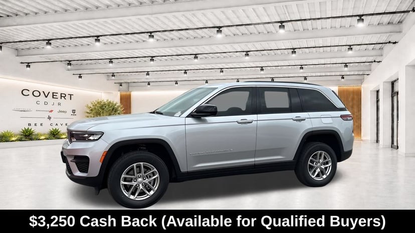 2025 Jeep Grand Cherokee Laredo X - Image 3