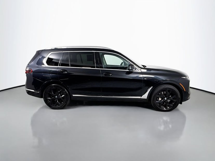 2024 BMW X7 - Image 1