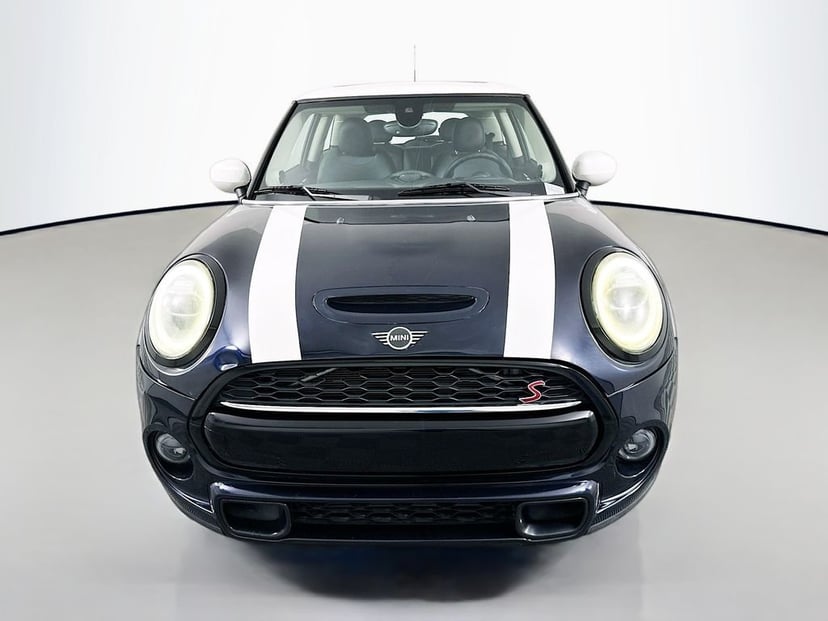 2020 MINI Hardtop - Image 1