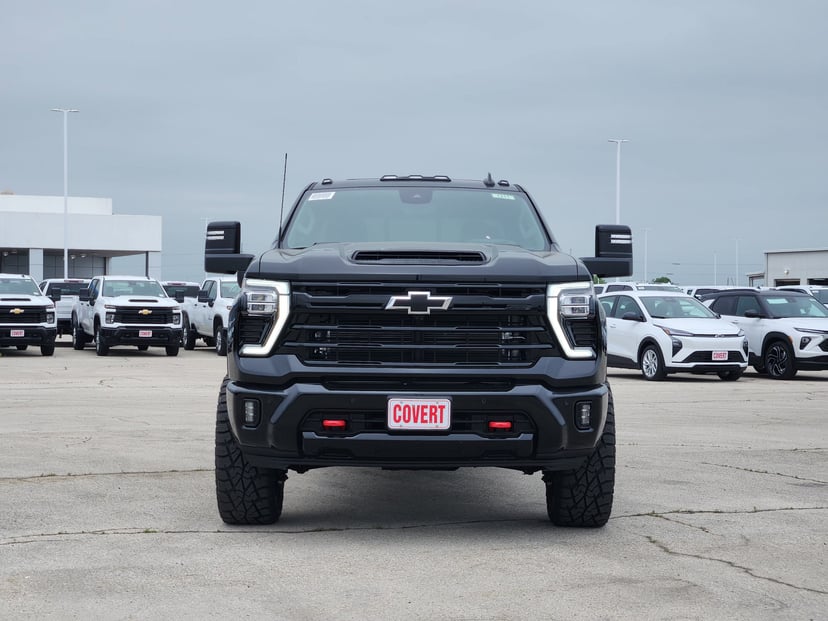 2026 Chevrolet Silverado HD - Image 3