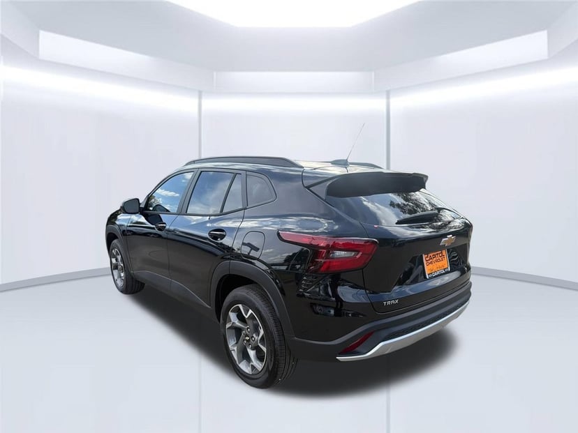 2026 Chevrolet Trax - Image 1