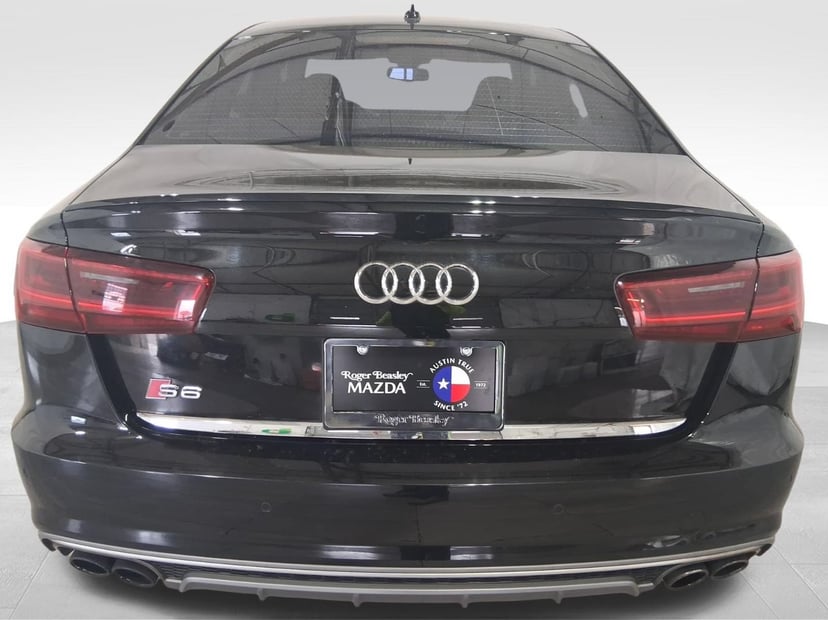 2016 Audi S6 - Image 2