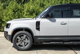 2026 Land Rover Defender - Preview 13