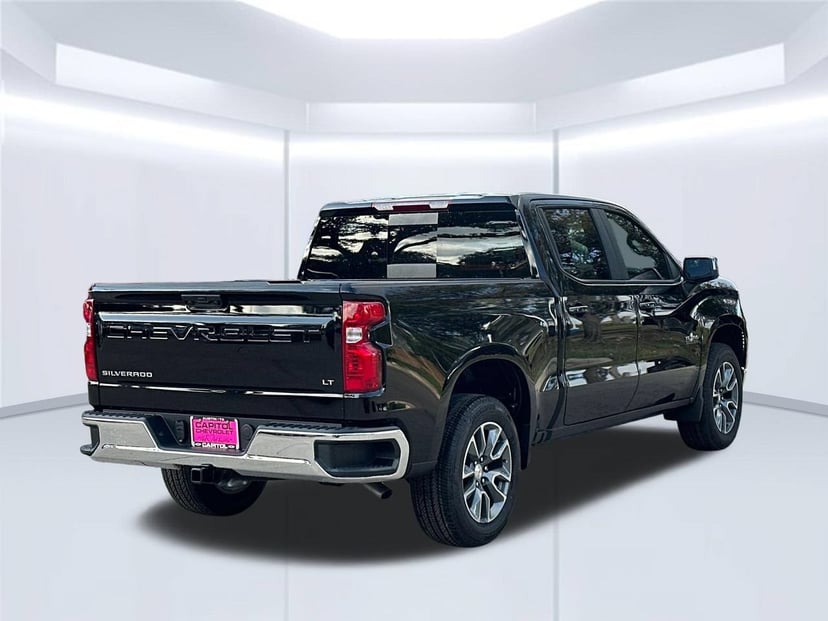 2026 Chevrolet Silverado 1500 - Image 3