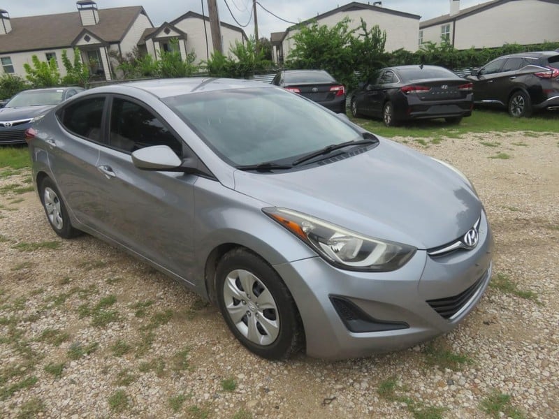 2016 Hyundai Elantra - Image 1