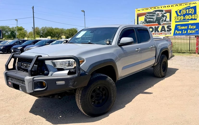 2018 Toyota Tacoma - Image 2
