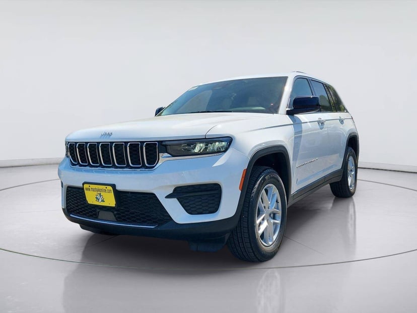 2026 Jeep Grand Cherokee - Image 1