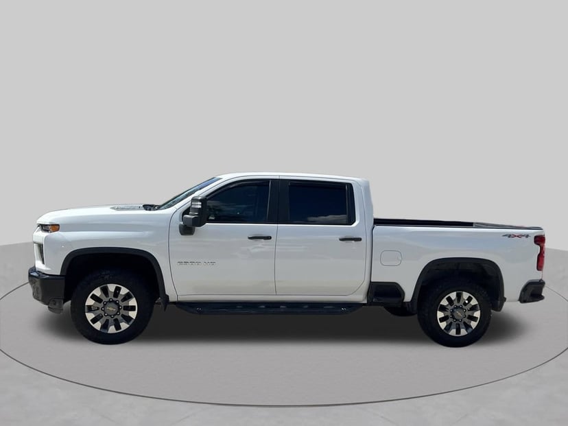 2022 Chevrolet Silverado 2500 HD - Image 2