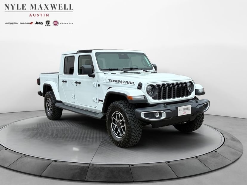 2026 Jeep Gladiator - Image 1