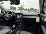 2026 Volvo XC40 - Preview 9