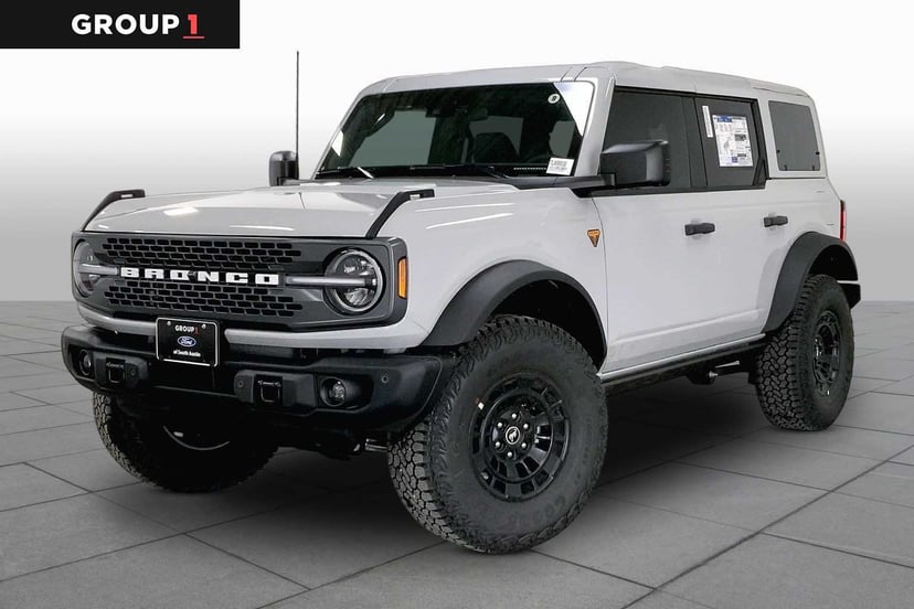 2026 Ford Bronco - Image 2