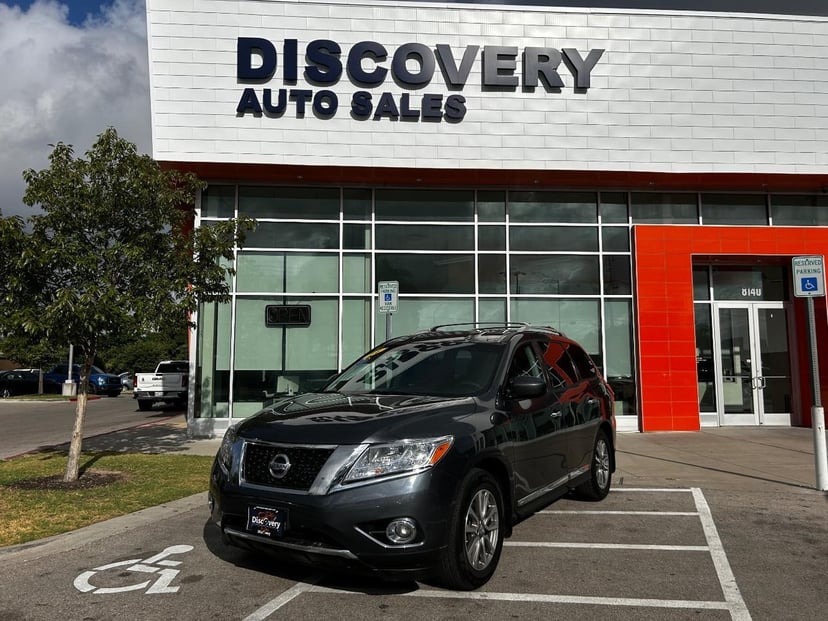 2014 Nissan Pathfinder - Image 1