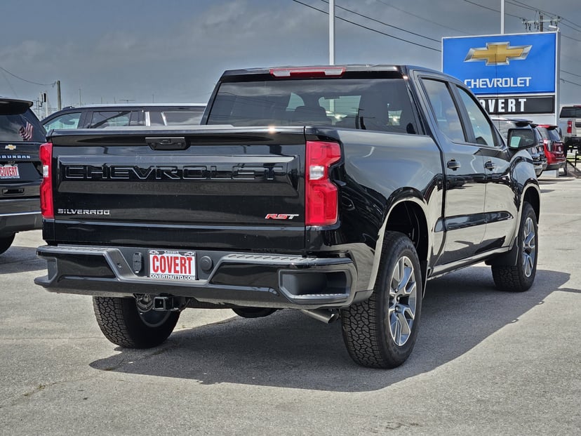 2026 Chevrolet Silverado - Image 2