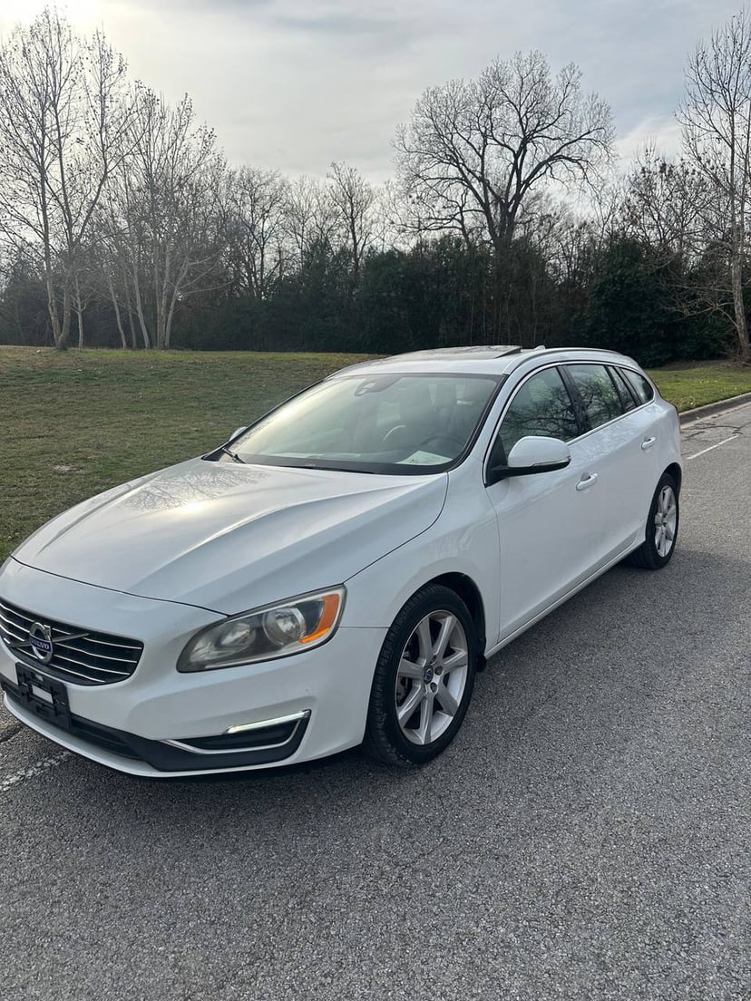 2016 Volvo V60 - Image 1