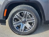 2024 Jeep Wagoneer L - Preview 10