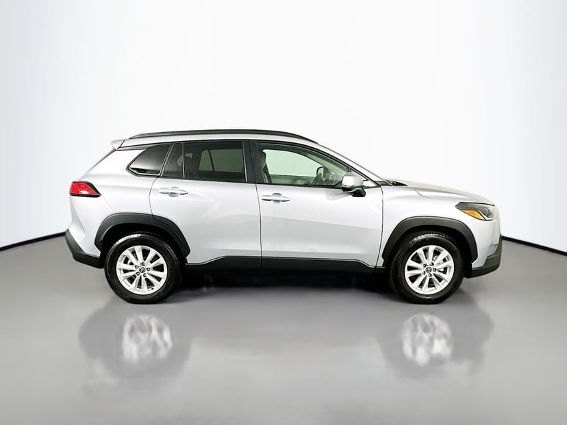 2022 Toyota Corolla Cross - Image 2