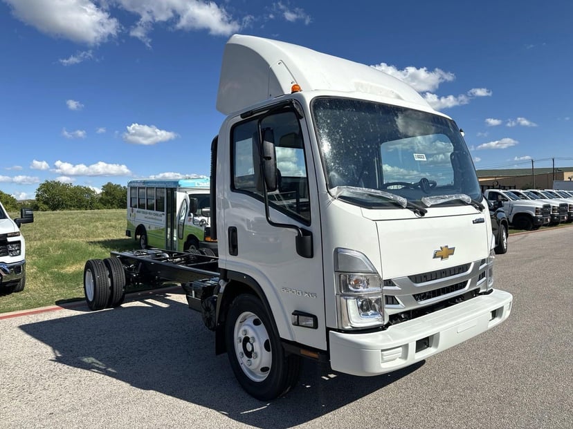 2025 Chevrolet Low Cab Forward - Image 1