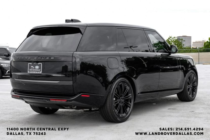 2026 Land Rover Range Rover - Image 2