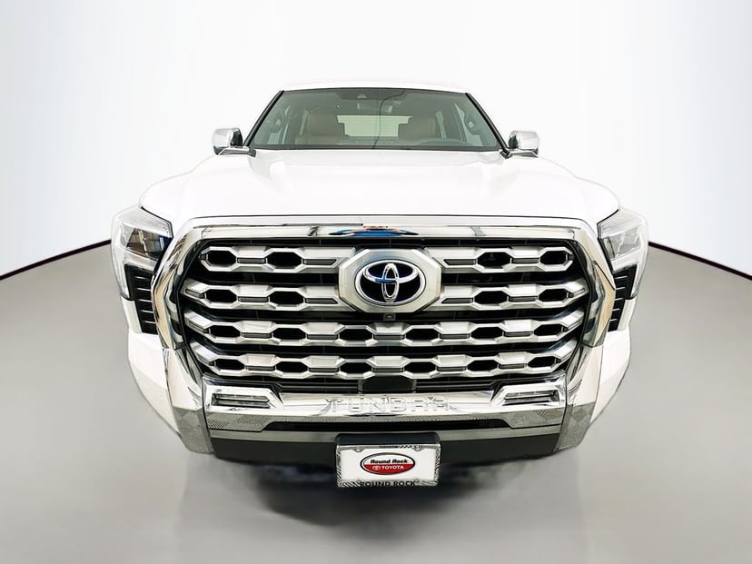 2023 Toyota Tundra - Image 3