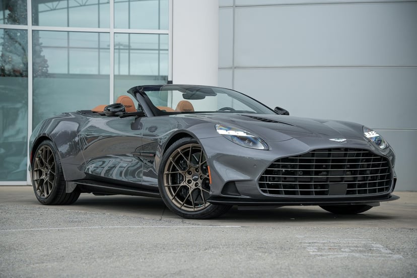 2026 Aston Martin Vanquish - Image 3