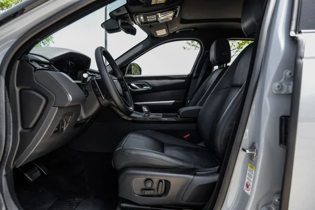 2025 Land Rover Range Rover Velar - Image 3