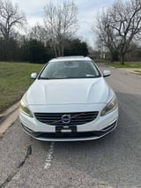 2016 Volvo V60 - Preview 3