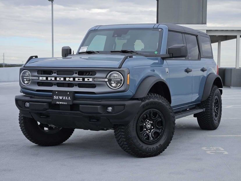 2024 Ford Bronco - Image 1
