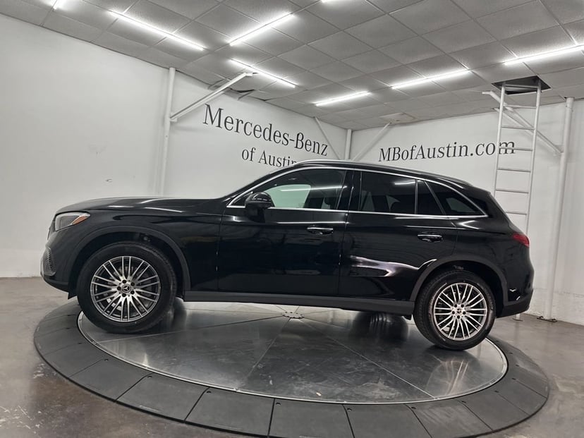 2026 Mercedes-Benz GLC - Image 1
