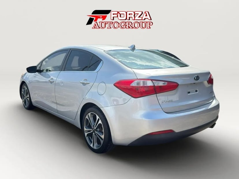 2016 Kia Forte - Image 2