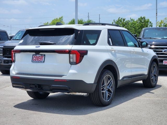 2026 Ford Explorer - Image 3