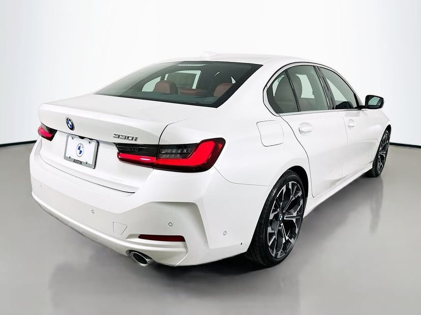 2026 BMW 3 Series - Image 3