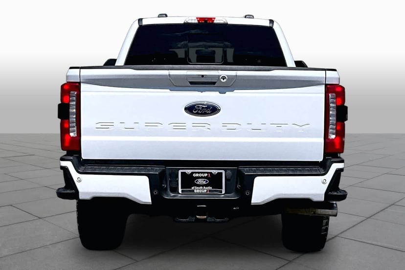 2024 Ford F-250 - Image 3