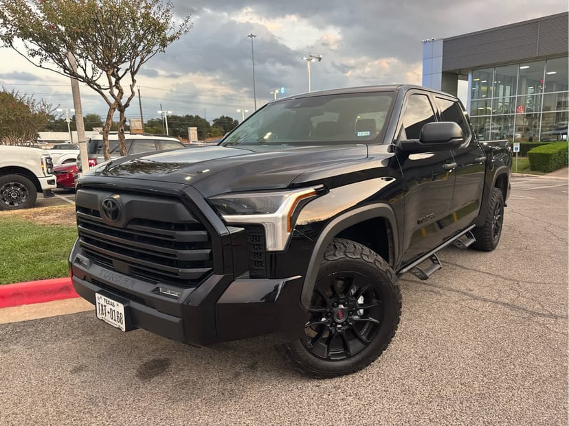 2023 Toyota Tundra - Image 1