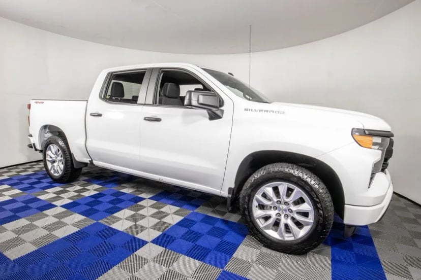 2024 Chevrolet Silverado 1500 - Image 2