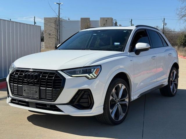 2022 Audi Q3 - Image 1