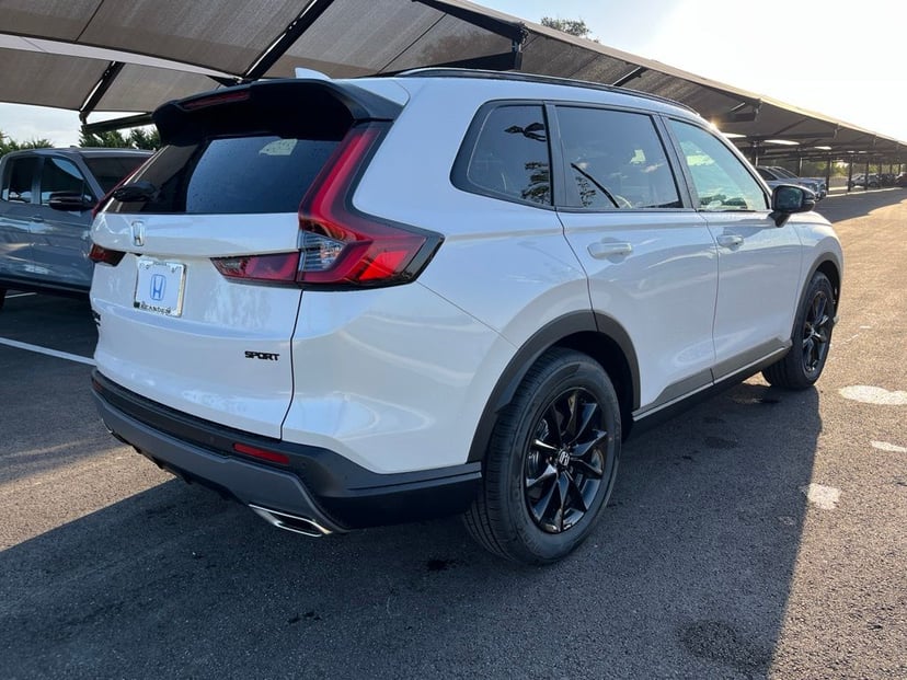 2026 Honda CR-V - Image 3