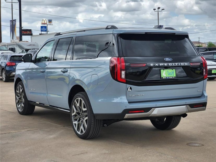 2025 Ford Expedition MAX - Image 2