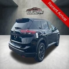 2025 Nissan Rogue - Image 2