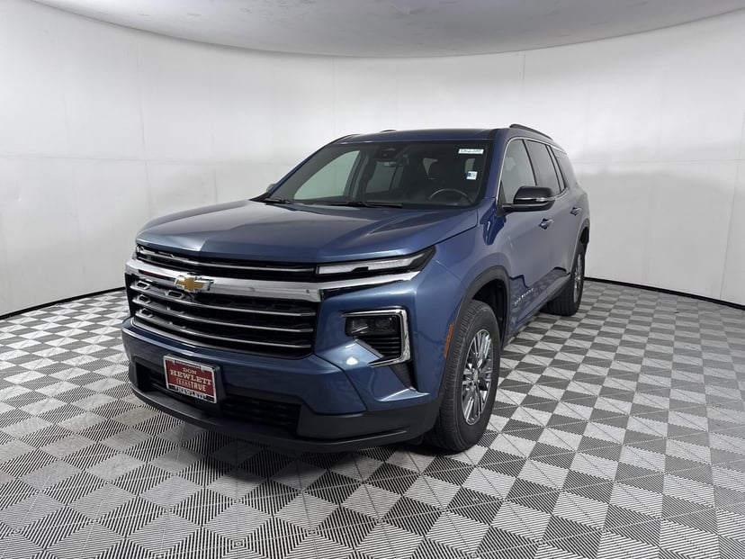 2025 Chevrolet Traverse - Image 1