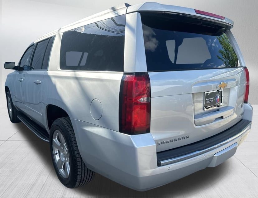 2018 Chevrolet Suburban - Image 3