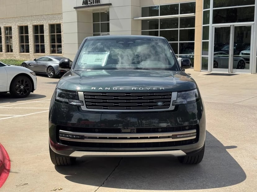 2026 Land Rover Range Rover - Image 2