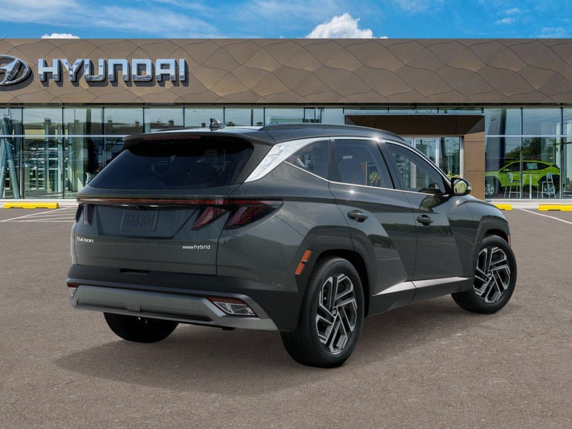 2026 Hyundai Tucson Hybrid - Image 3