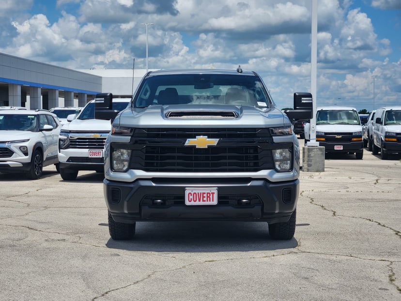 2024 Chevrolet Silverado 2500 HD - Image 3