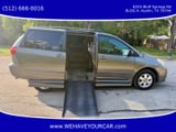 2004 Toyota Sienna - Preview 2