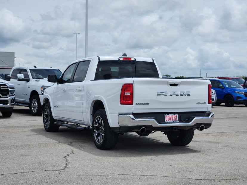 2025 Dodge 1500 - Image 3