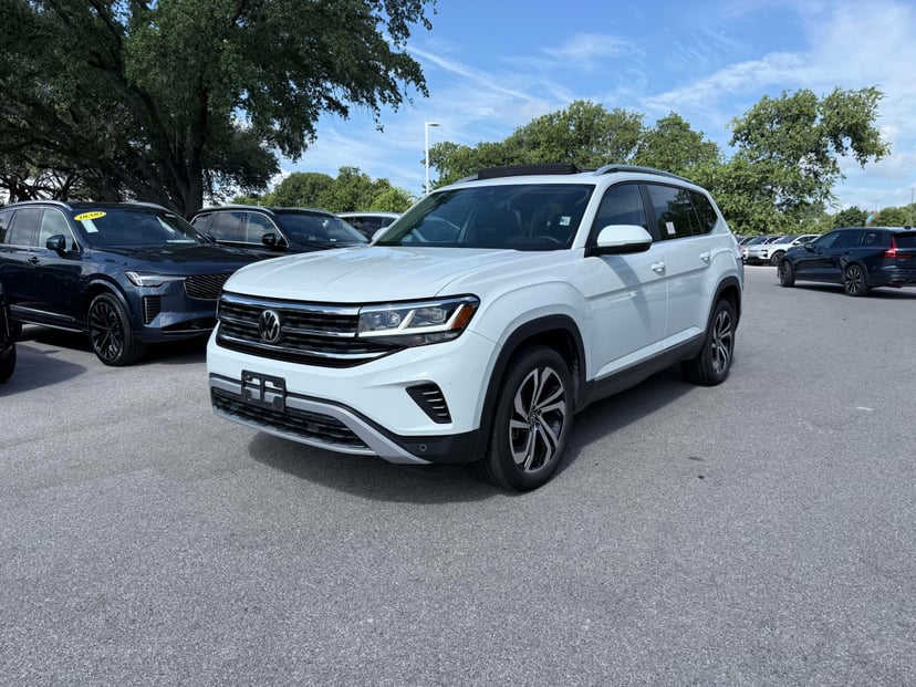 2022 Volkswagen Atlas - Image 1